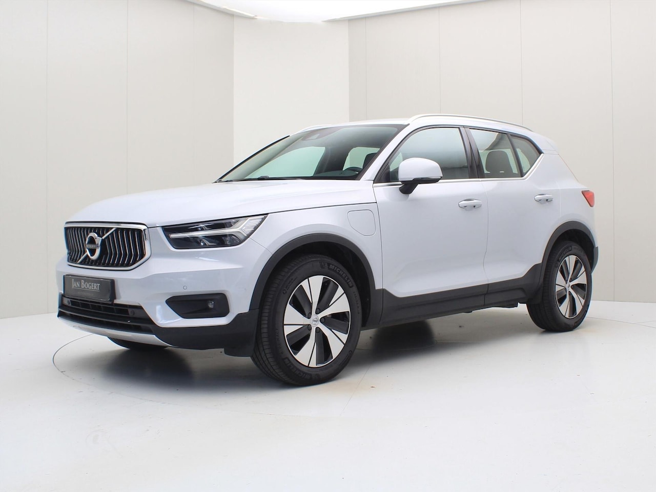 Volvo XC40 - T5 Twin Engine 262pk Geartronic Inscription Pro [ CARPLAY+CAMERA+PARKASSIST+CARPLAY+CLIMAT - AutoWereld.nl