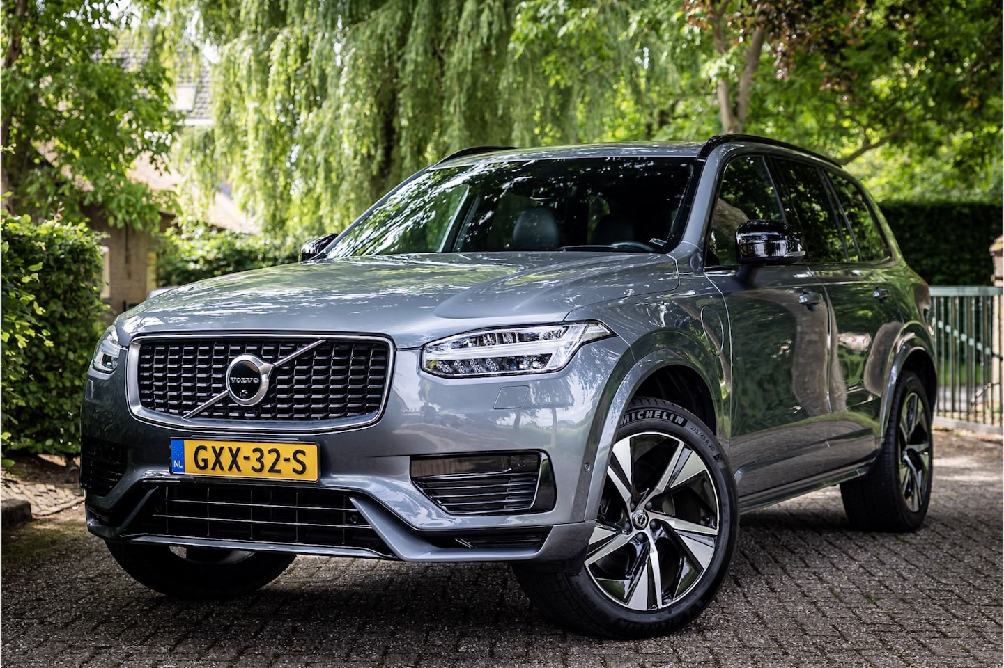 Volvo XC90 - 2.0 T8 AWD R-Design Luchtvering Massage Stoelventilatie Head Up Panorama - AutoWereld.nl
