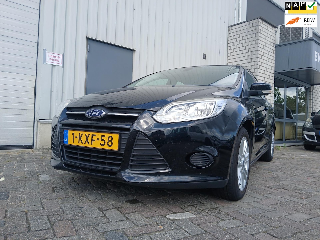 Ford Focus - 1.0 EcoBoost Trend Motor defect!! - AutoWereld.nl