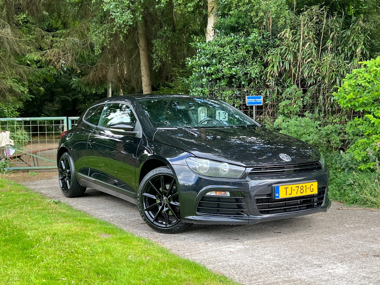 Volkswagen Scirocco - 1.4 TSI Highline Plus | ''69.000 KM'' + Cruise + Navigatie - AutoWereld.nl