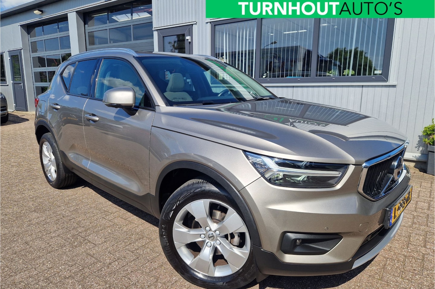 Volvo XC40 - 1.5 T2 Business Pro LOUNGE PACK Pano | Harman Kardon | 360 Camera - AutoWereld.nl