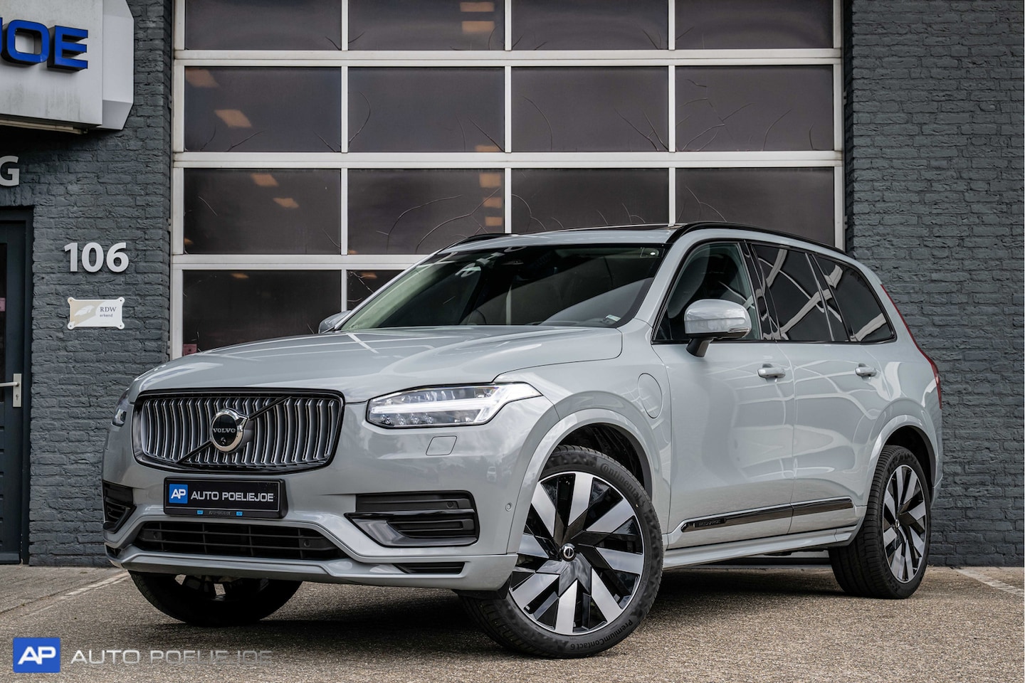Volvo XC90 - 2.0 T8 Recharge AWD Ultimate Bright Pano, 7 zitter,Massage, Head-up, Bowers&Wilkins, 360 S - AutoWereld.nl