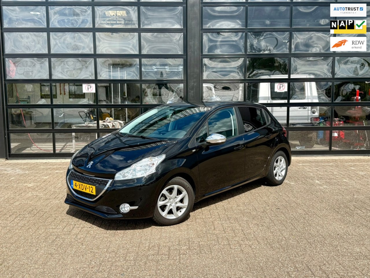 Peugeot 208 - 1.2 Vti Style 1.2 VTi Style - AutoWereld.nl