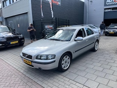 Volvo S60 - 2.4 Edition 2e Eigenaar Trekhaak Airco NAP APK