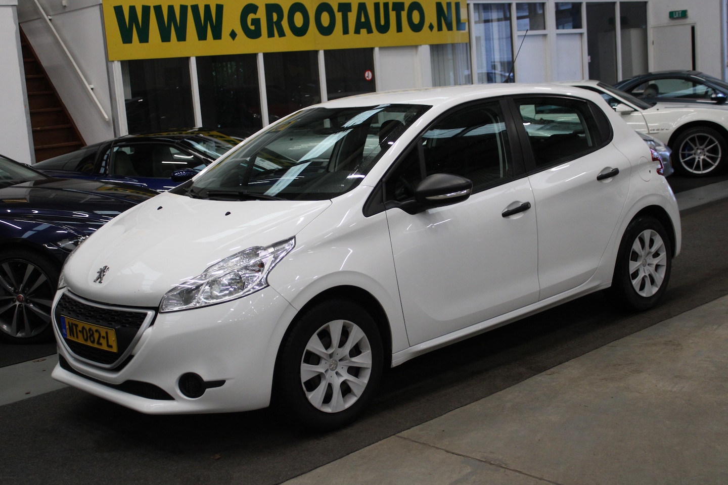 Peugeot 208 - 1.0 VTi Access Airco, Cruise control, Isofix, Stuurbekrachtiging - AutoWereld.nl