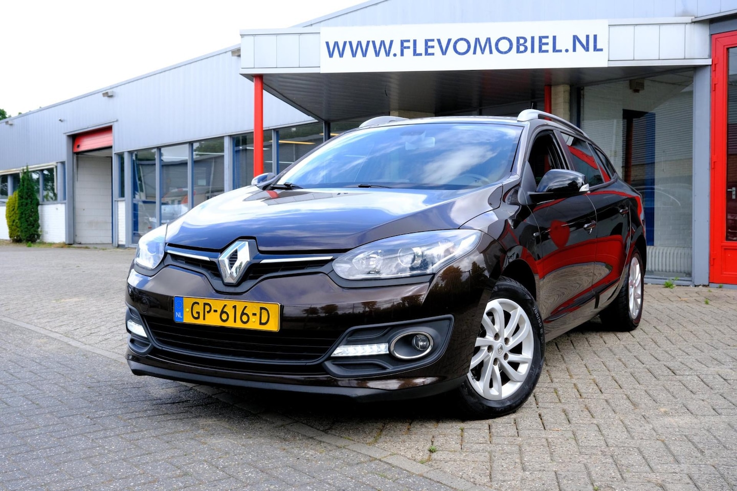Renault Mégane Estate - 1.2 TCe Limited Navi|Clima|LMV - AutoWereld.nl