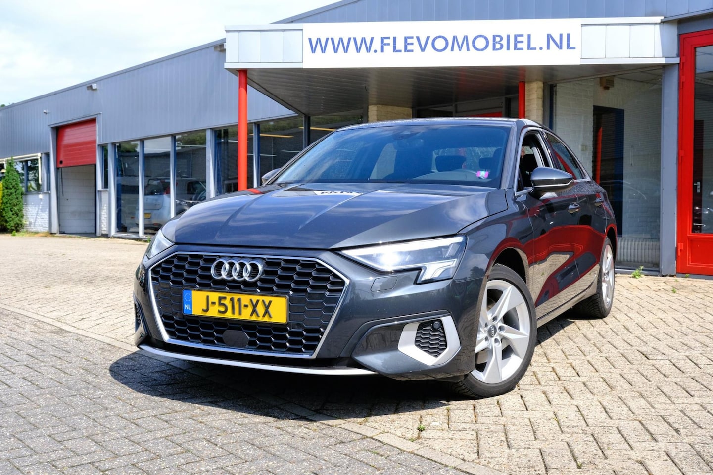 Audi A3 Limousine - 35 TFSI 150pk Business edition Aut. *Nieuw model!* Virtual Displ|Navi||Clima|Apple CarPlay - AutoWereld.nl