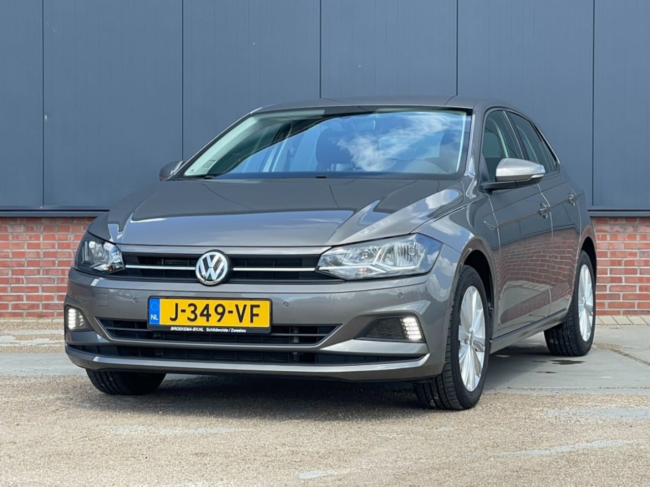 Volkswagen Polo - 1.0 TSI DSG Comfortline Navigatie / Carplay / Stoelverwarming - AutoWereld.nl