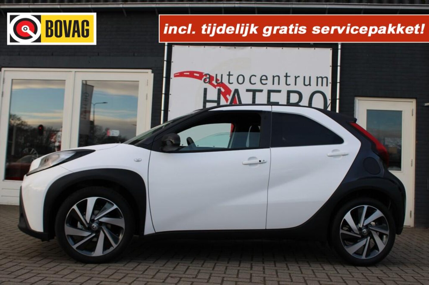 Toyota Aygo X - 1.0 VVT-I PULSE Camera Navi/Apple DAB 18LM Black Line Top - AutoWereld.nl