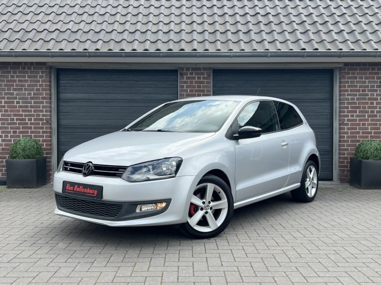 Volkswagen Polo - 1.2 TSI Silver Edition navi camera trekhaak - AutoWereld.nl