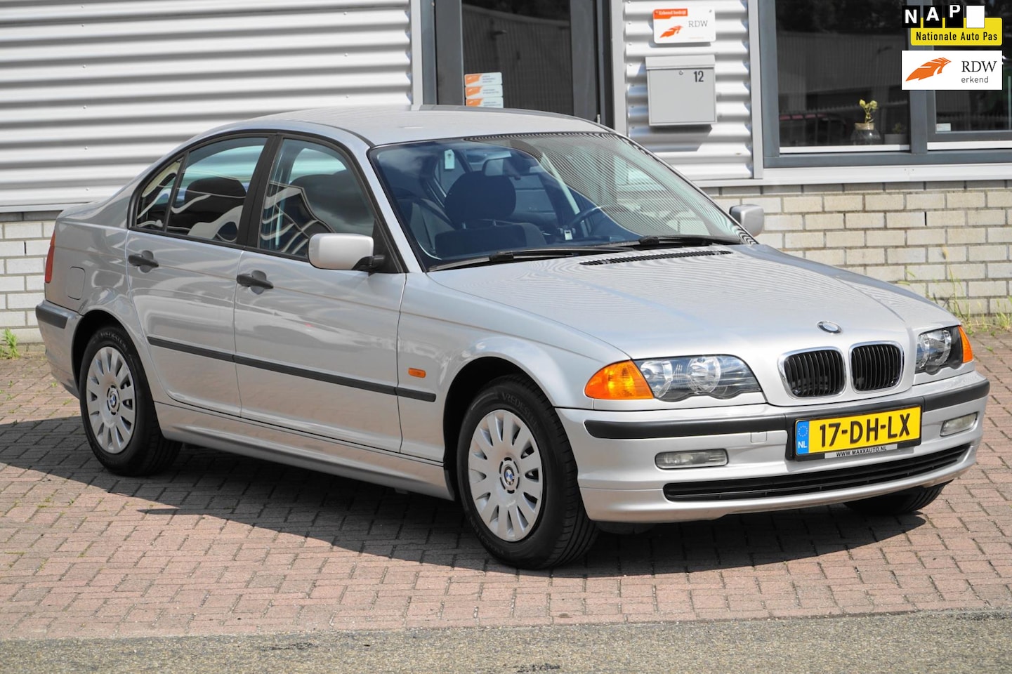 BMW 3-serie - 318i Executive 1STE EIGENAAR - AutoWereld.nl