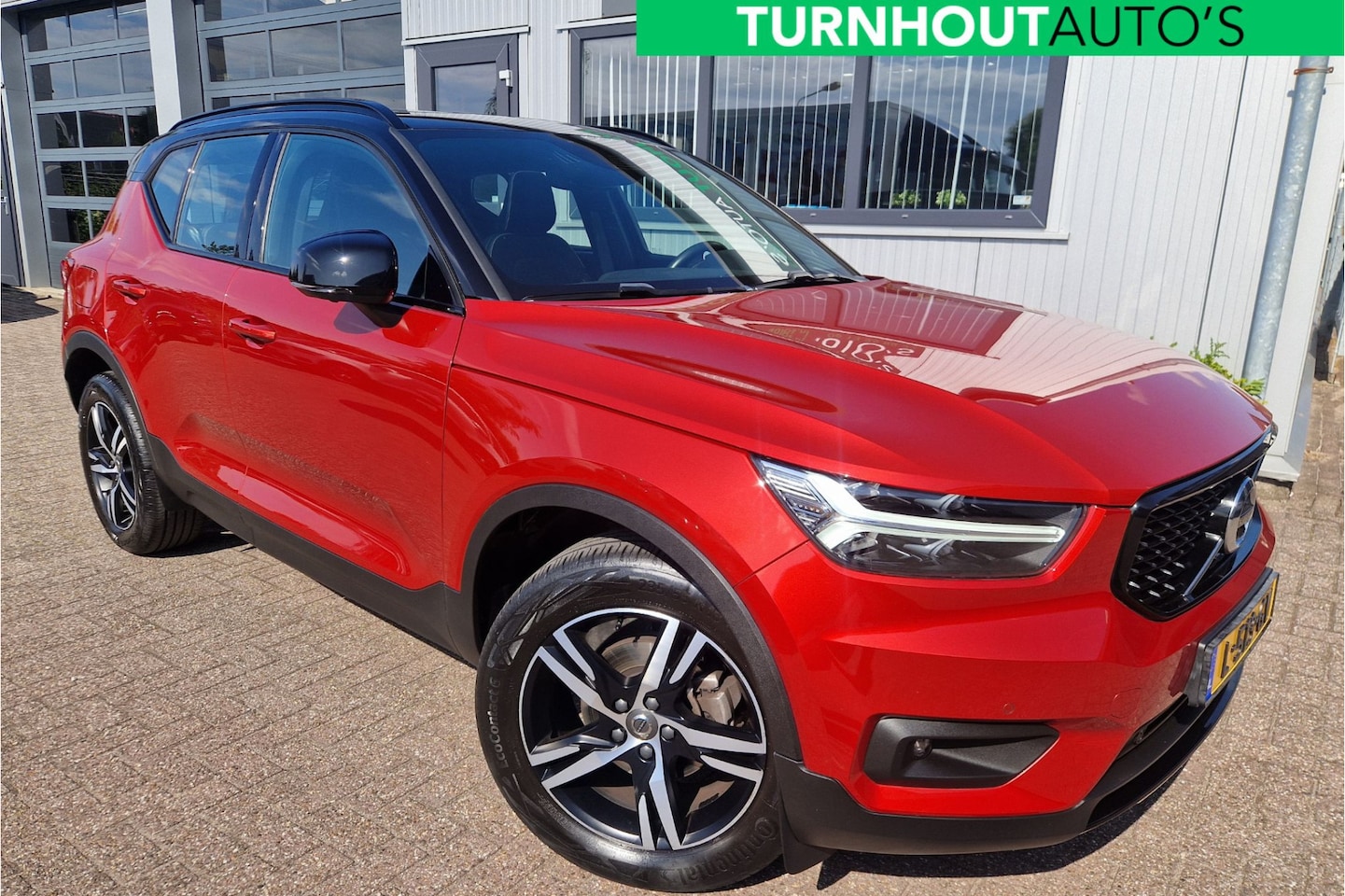 Volvo XC40 - 1.5 T2 R-Design LOUNGE PACK Pano | 360 Cam | Climate pack - AutoWereld.nl