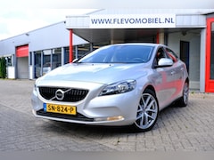 Volvo V40 - 2.0 D2 Kinetic Navi|Airco|LMV