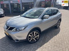 Nissan Qashqai - 1.6 163pk Tekna *1500kg trekgewicht + leder + trekhaak + panodak