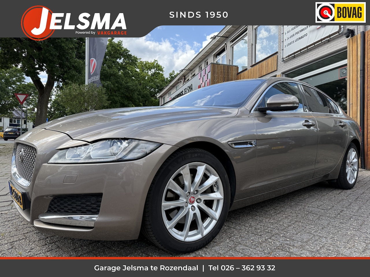 Jaguar XF Portfolio - 2.0t 240pk Panoramadak | Orig. NL auto - AutoWereld.nl