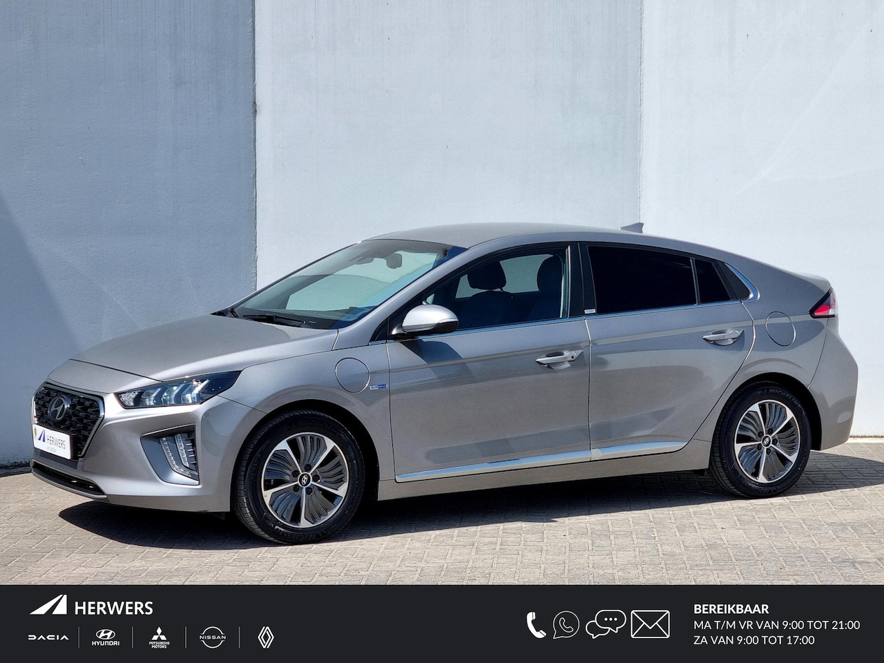 Hyundai IONIQ - 1.6 GDi PHEV Comfort Plus Automaat / Navigatie / Camera / Android Auto/Apple Carplay / Cru - AutoWereld.nl