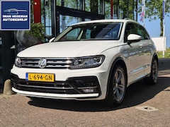 Volkswagen Tiguan - 1.5 TSI Comfortline Business R-Line | Navigatie | Climate Control | Cruise Control | LM Ve
