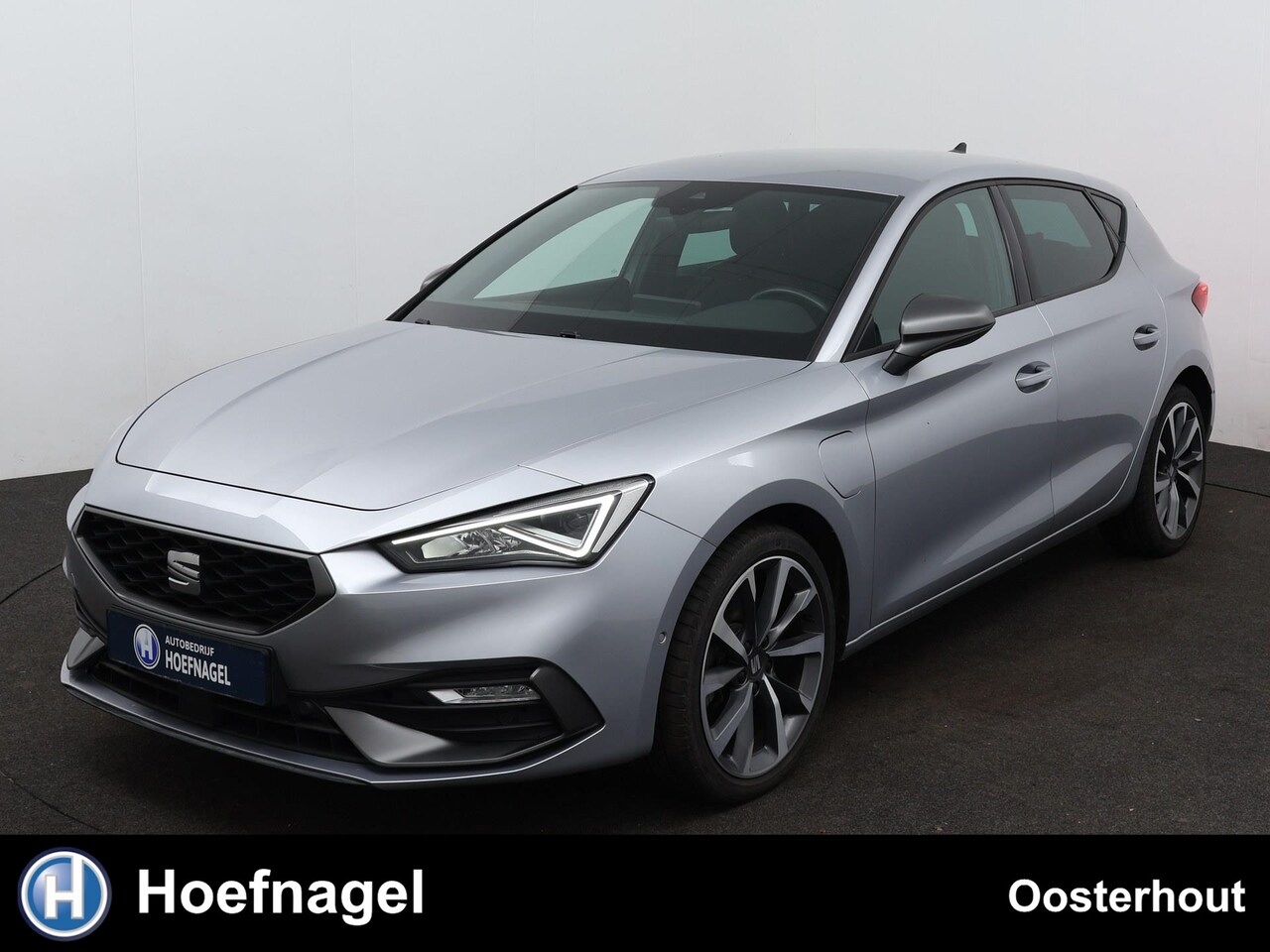 Seat Leon - 1.4 TSI eHybrid PHEV FR Automaat | Navigatie | Virtual Cockpit | Parkeersensoren | Adaptiv - AutoWereld.nl