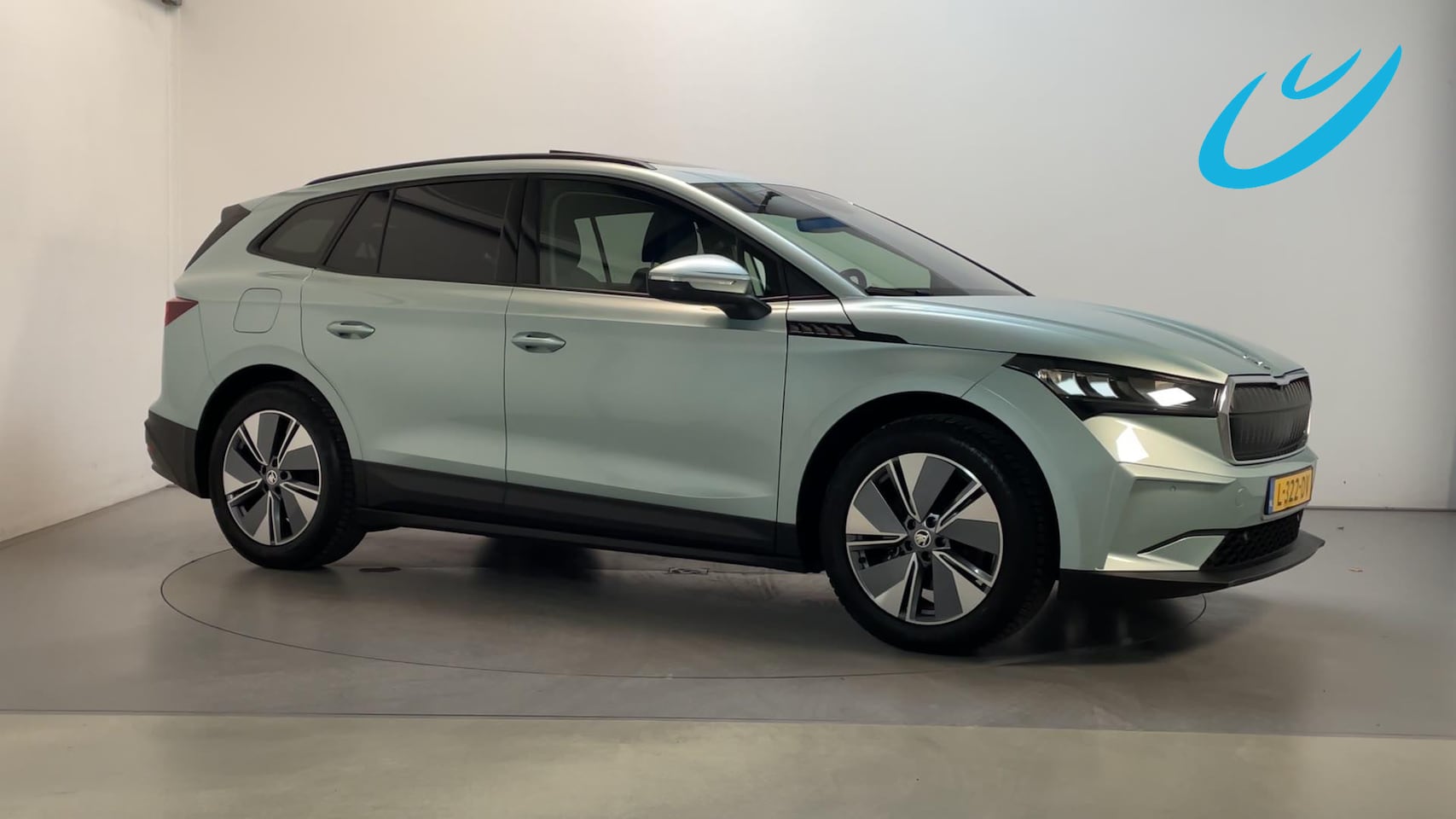 Skoda Enyaq iV - 60 Panoramadak Sfeerverlichting Navigatie Stoelverwarming - AutoWereld.nl