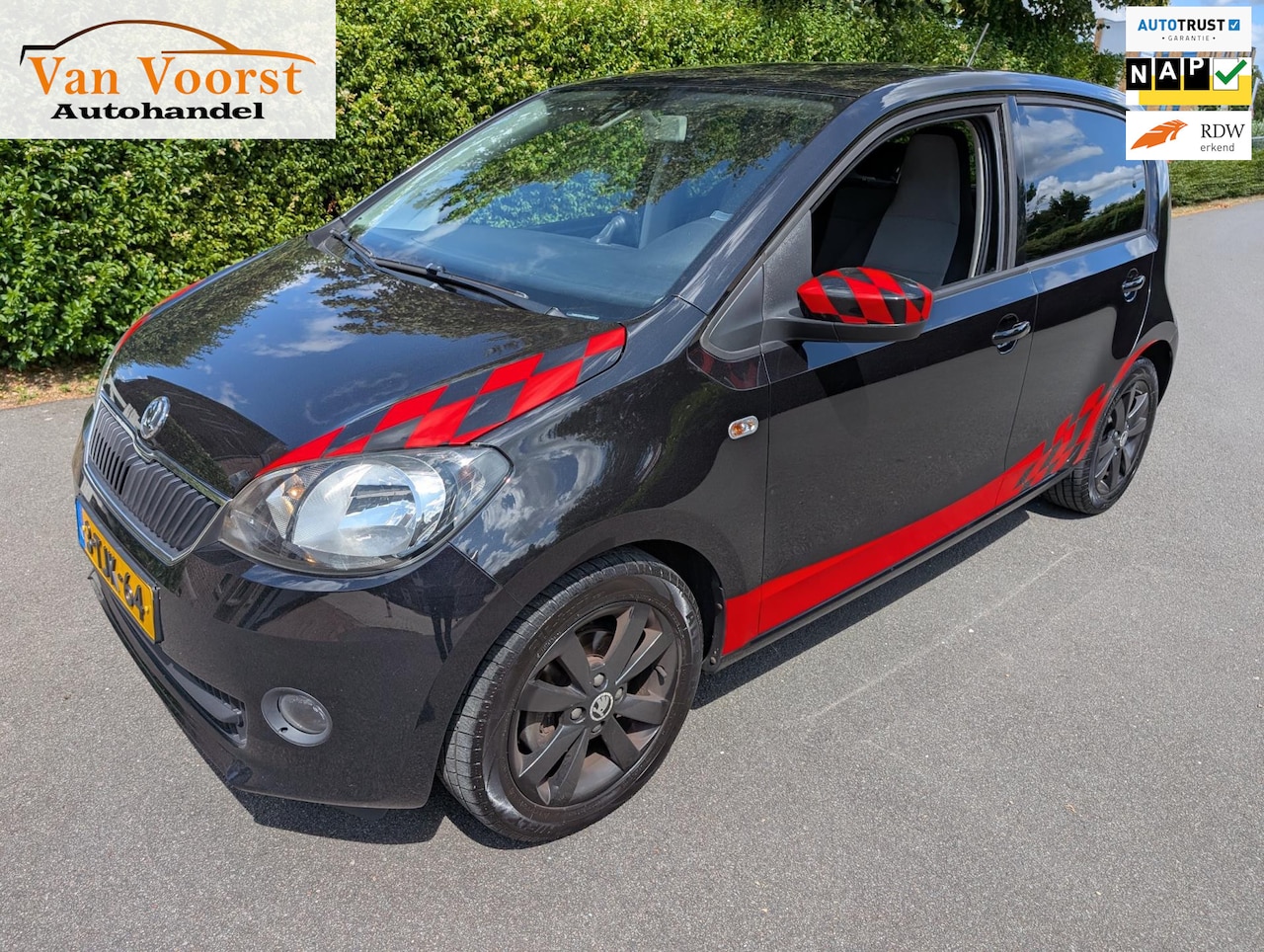 Skoda Citigo - 1.0 5 deurs airco navigatie apk sportvelg - AutoWereld.nl