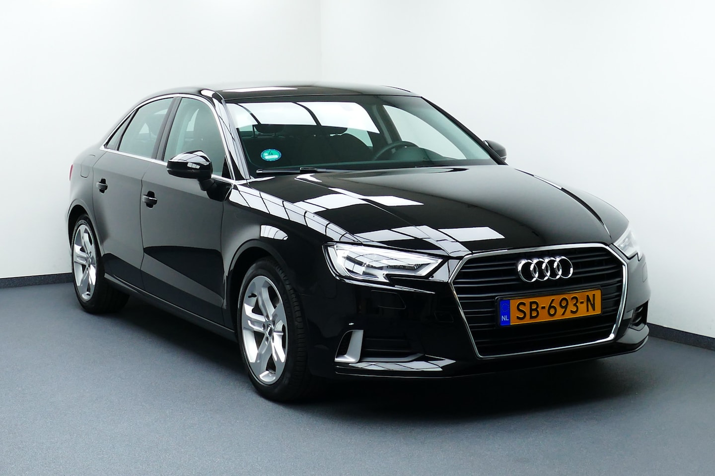 Audi A3 Limousine - 1.4 150pk TFSI CoD Design Pro Line. Navi, Clima, Cruise, StoelVerw, 17"LMV, Xenon/Led - AutoWereld.nl