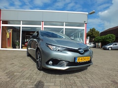Toyota Auris - 1.8 Hybrid Black Ed