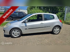 Renault Clio - 1.2-16V Dynamique Comfort