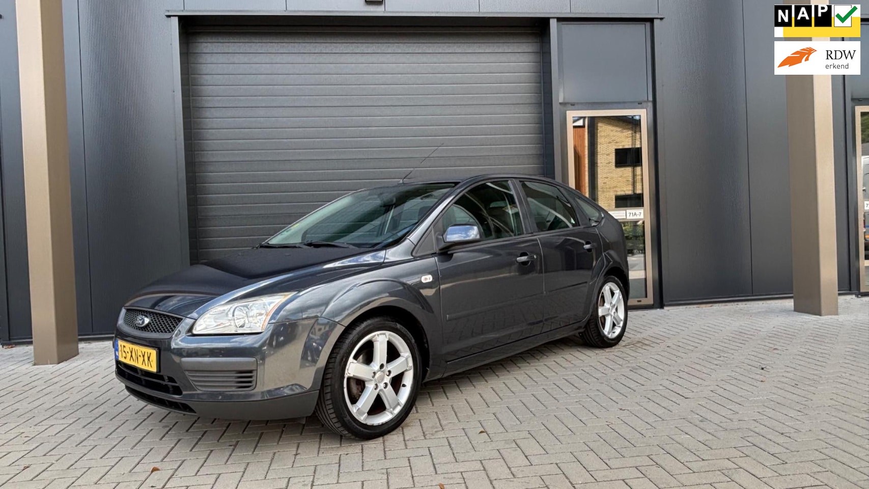Ford Focus - 1.4-16V 5DRS NL-AUTO AIRCO | TREKHAAK | APK 02-2026 - AutoWereld.nl