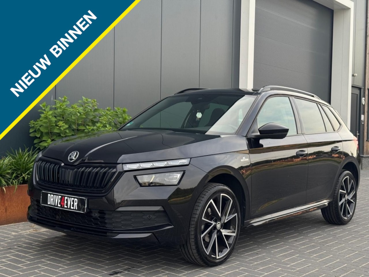 Skoda Kamiq - 1.5 TSI MONTE CARLO M2021 PANO CARPLAY PDC SPORTVELGEN CLIMATE - AutoWereld.nl