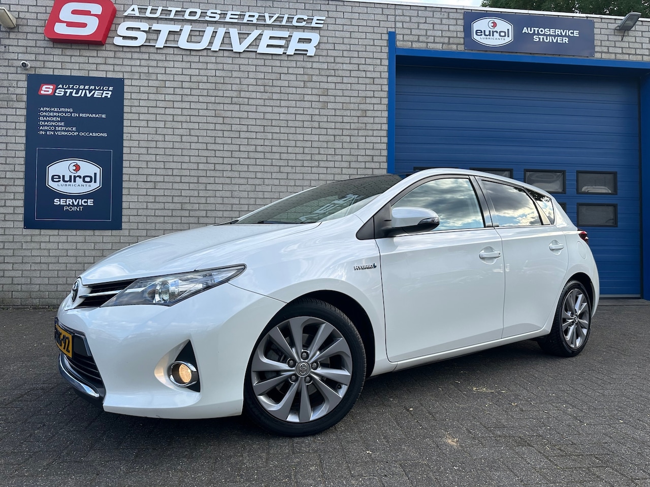 Toyota Auris - 1.8 Hybrid Lease panorama - AutoWereld.nl