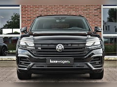 Volkswagen Touareg - 3.0 TSi 4MOTION R Dubbel R-line , black line, VOL !! Leder , zwarte hemel-HEADUP-Verwarmd Stuur-Nachtzicht