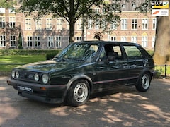 Volkswagen Golf - 1.8 GTI