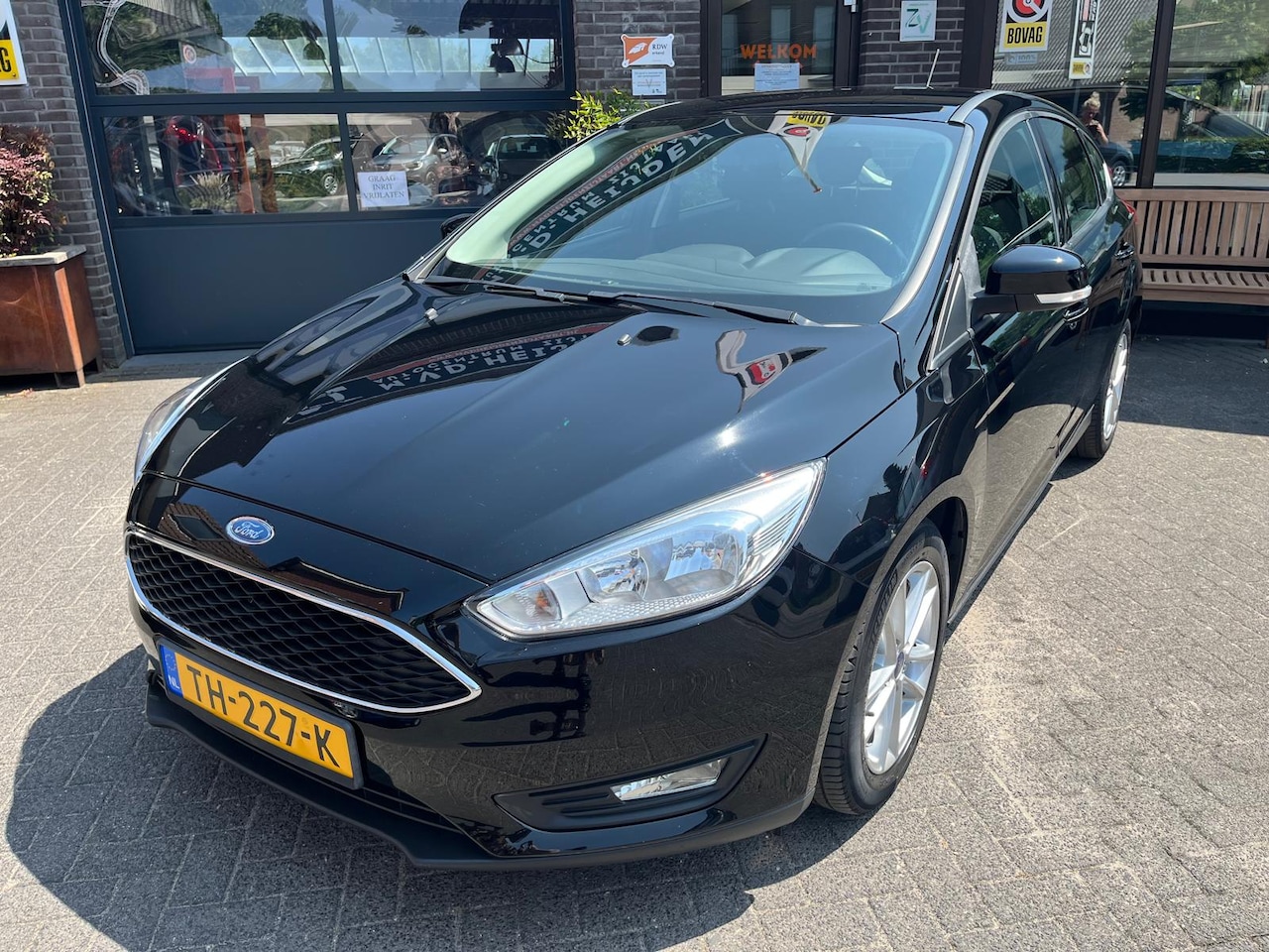Ford Focus - 1.0 ECOBOOST Edition 125 pk App-connect - AutoWereld.nl