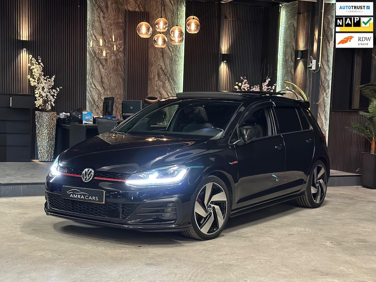 Volkswagen Golf - 2.0 TSI GTI|PANO|STOELVERW|BOMVOL - AutoWereld.nl