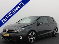 Volkswagen Golf - 2.0 GTI XENON / LED ACHTER / TREKHAAK / STOELVERW / NAVI / CLIMA / PDC / BLUETOOTH / CRUIS