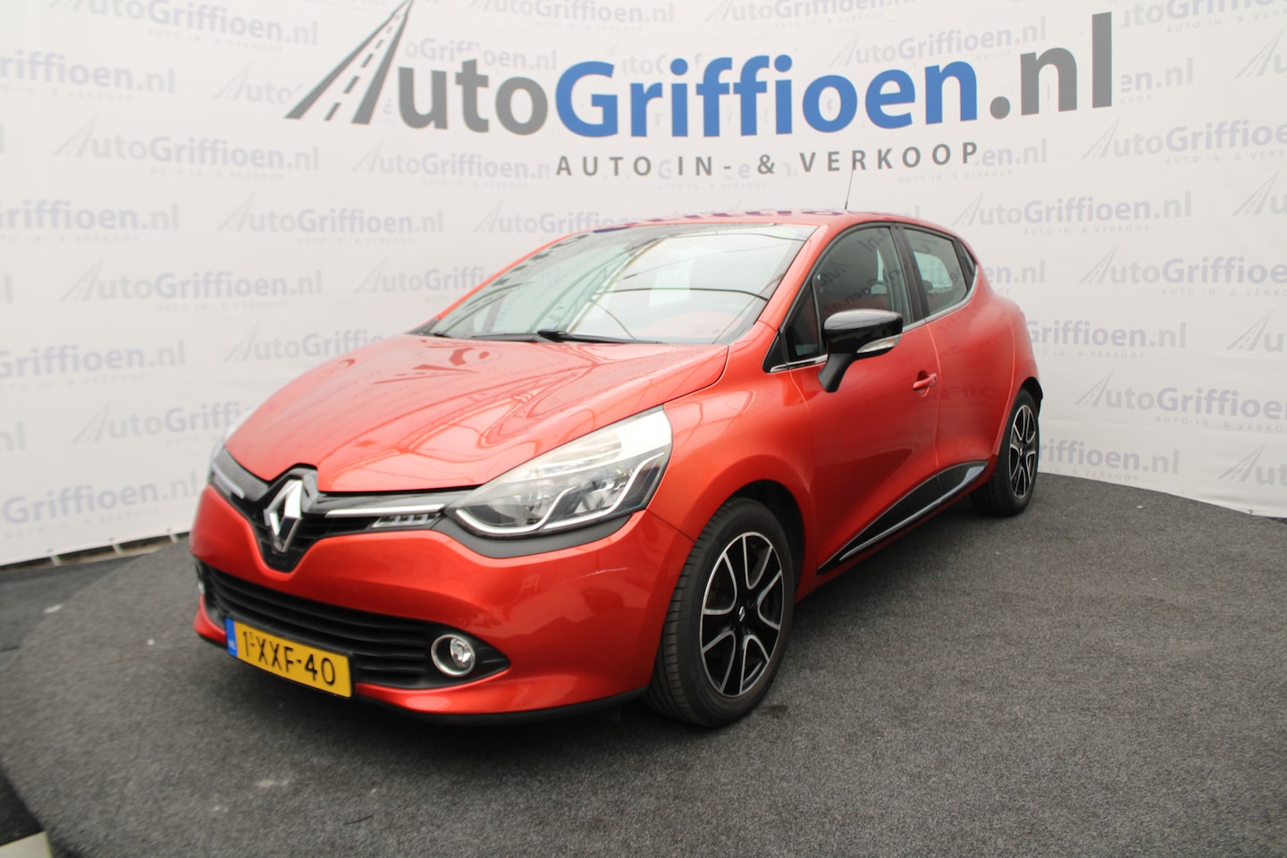 Renault Clio - 1.2 Night & Day keurige 4-cilinder - AutoWereld.nl