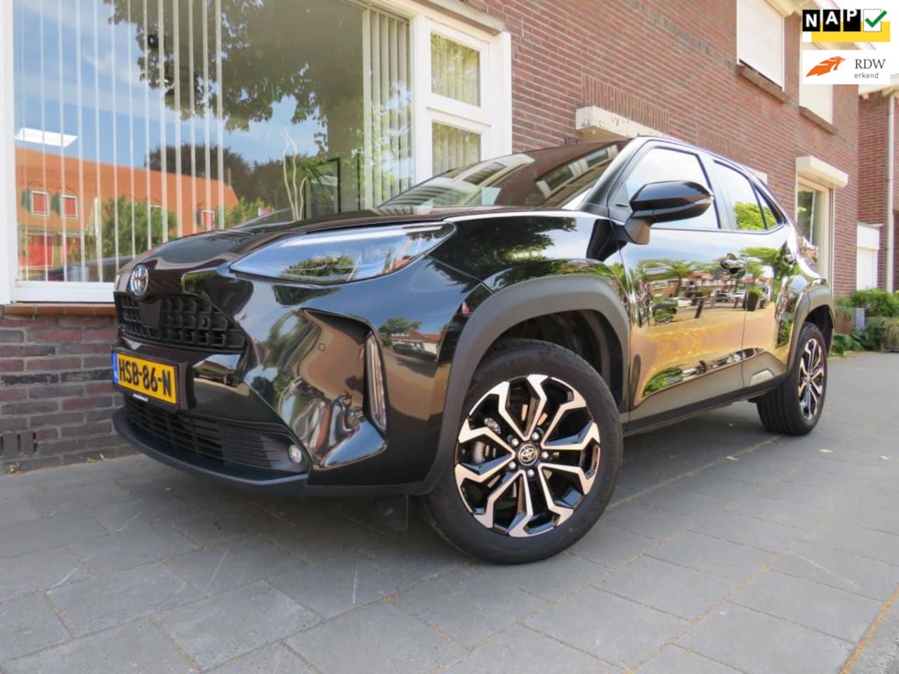 Toyota Yaris Cross - 1.5 Hybrid Dynamic Nieuwstaat 1 eigenaar - AutoWereld.nl
