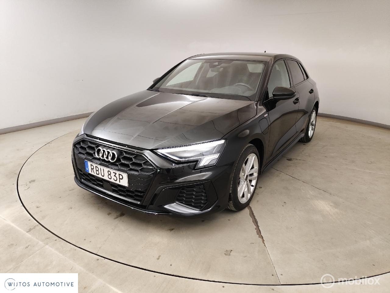 Audi A3 Sportback - 45 TFSI e S edition - AutoWereld.nl