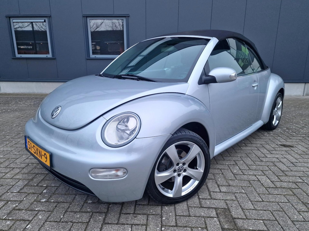 Volkswagen New Beetle Cabriolet - 1.9 TDI Highline 1.9 TDI Highline, netto € 4.950, bijtel vriendelijk! - AutoWereld.nl