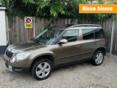 Skoda Yeti - 1.2 TSI AMBITION dsg automaat panoramadak, trekhaak