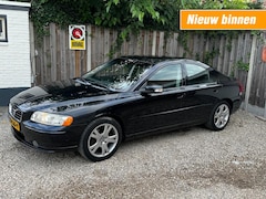 Volvo S60 - youngtimer 5 cilinder automaat