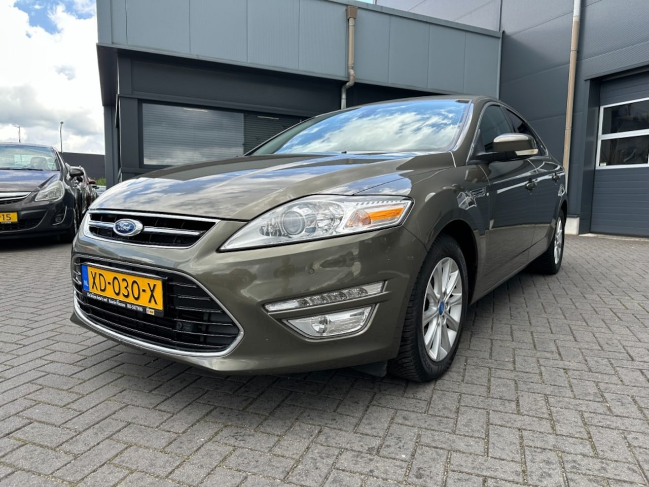 Ford Mondeo - 1.6 EcoBoost Titanium Navigatie Trekhaak - AutoWereld.nl