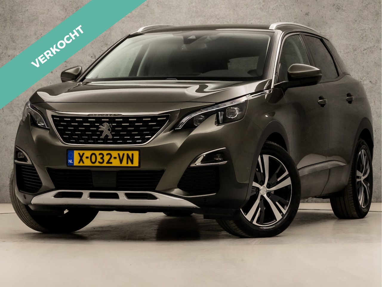 Peugeot 3008 - 1.2 PureTech Crossway Automaat (APPLE CARPLAY, GROOT NAVI, LEDER, ADAPTIVE CRUISE, 360 CAM - AutoWereld.nl
