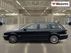 Jaguar X-type Estate - 3.0 V6 Executive Let op vooraam en achteraam defect