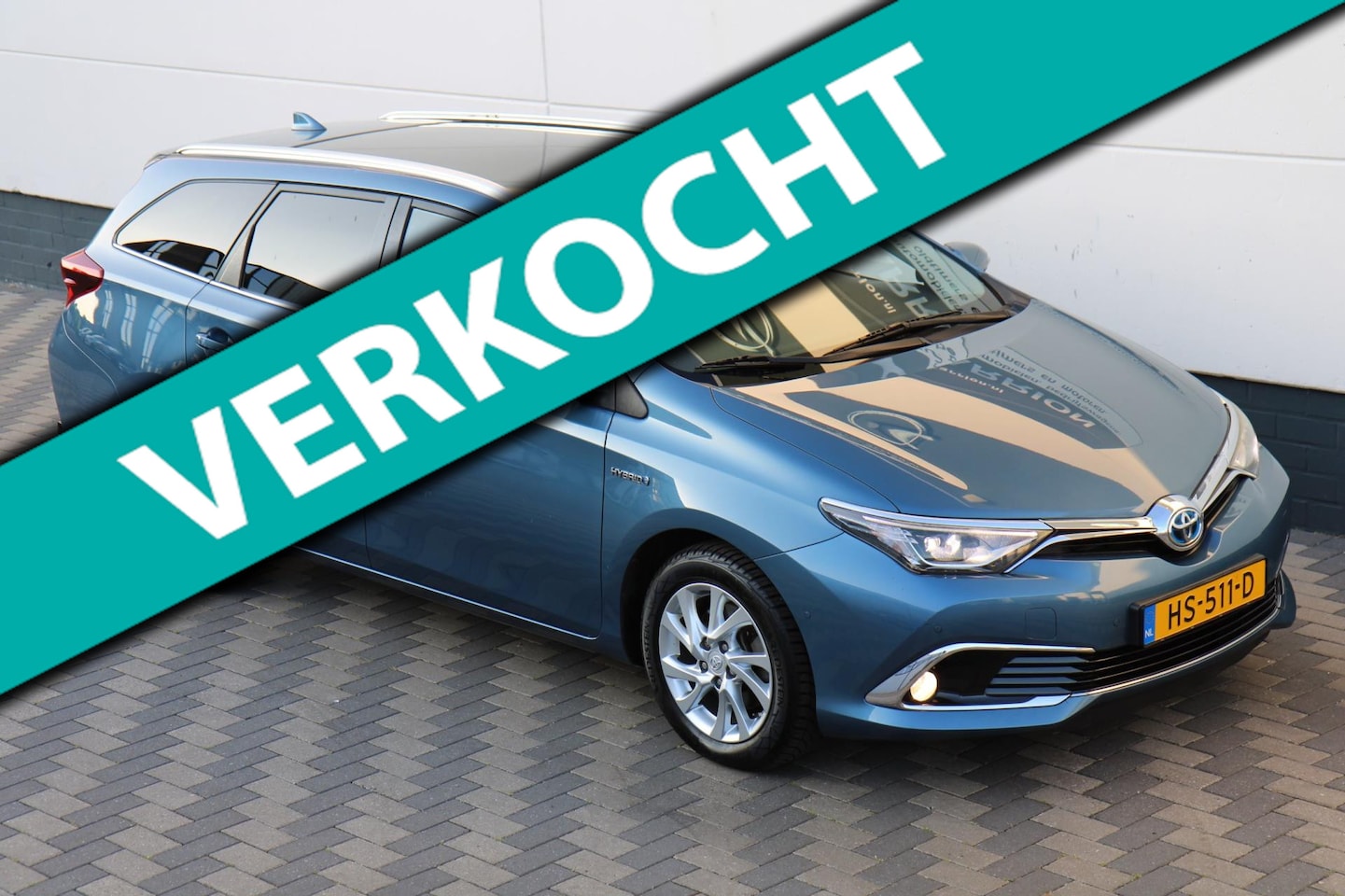 Toyota Auris Touring Sports - 1.8 Hybrid Pano Navi Camera NAP!! - AutoWereld.nl
