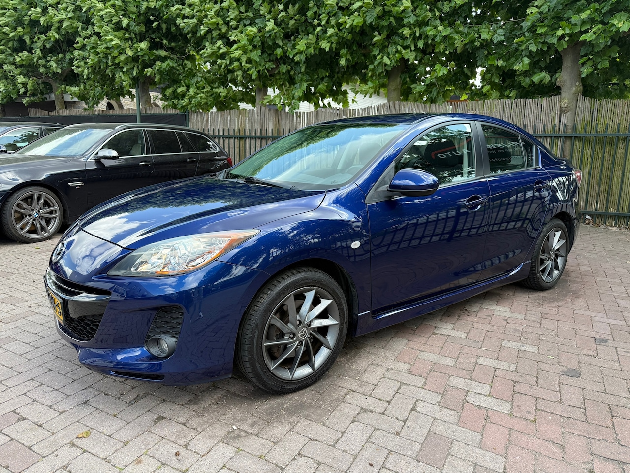 Mazda 3 - 2.0 DiSi GT-M Airco Clima Cruise Navi Dealer Onderhouden APK 10-2025 - AutoWereld.nl