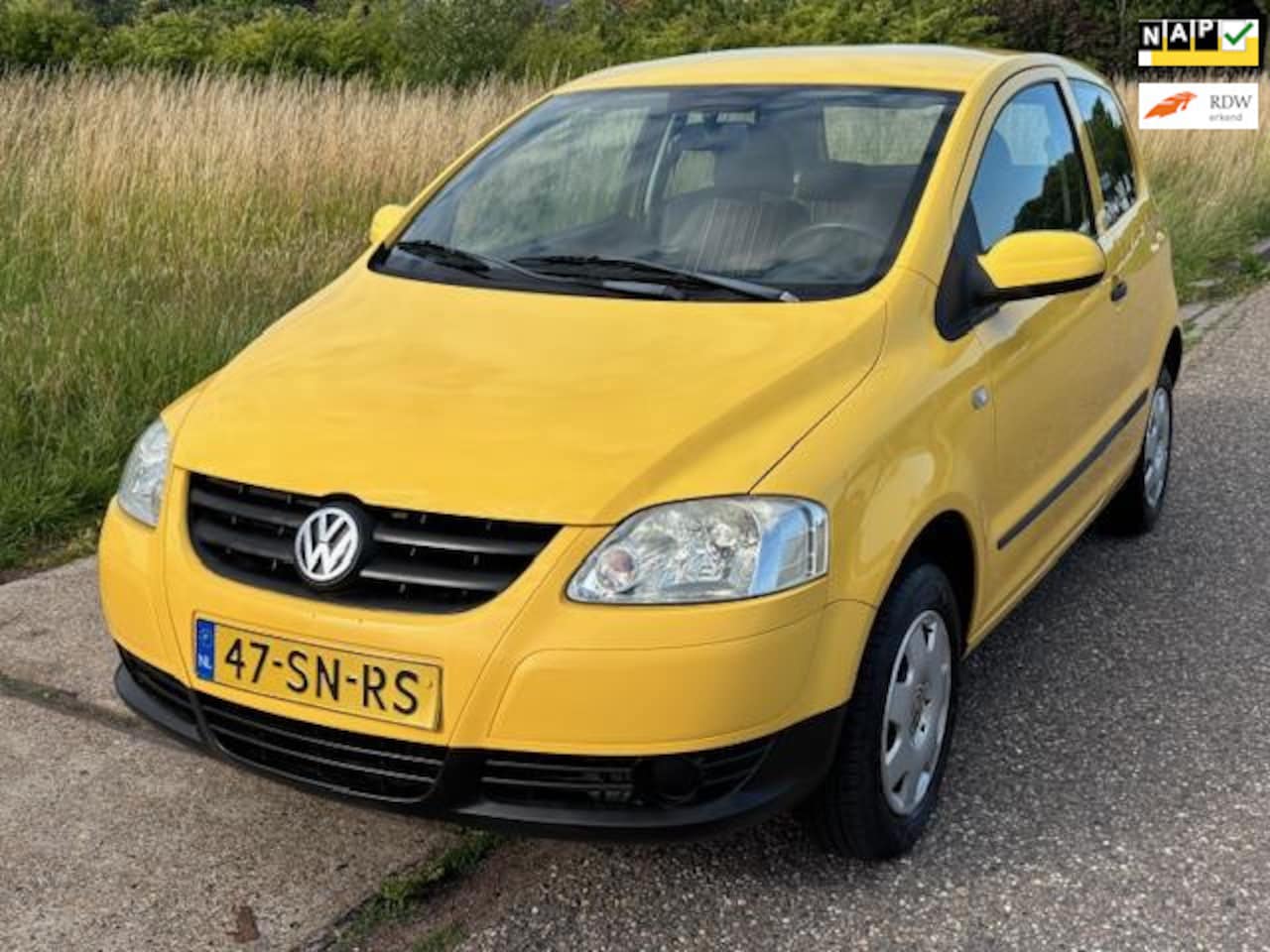 Volkswagen Fox - 1.2 Trendline 3-Drs Stuurbekrachtiging Audio/CD El. pakket Colorpakket ABS Getint glas Dea - AutoWereld.nl