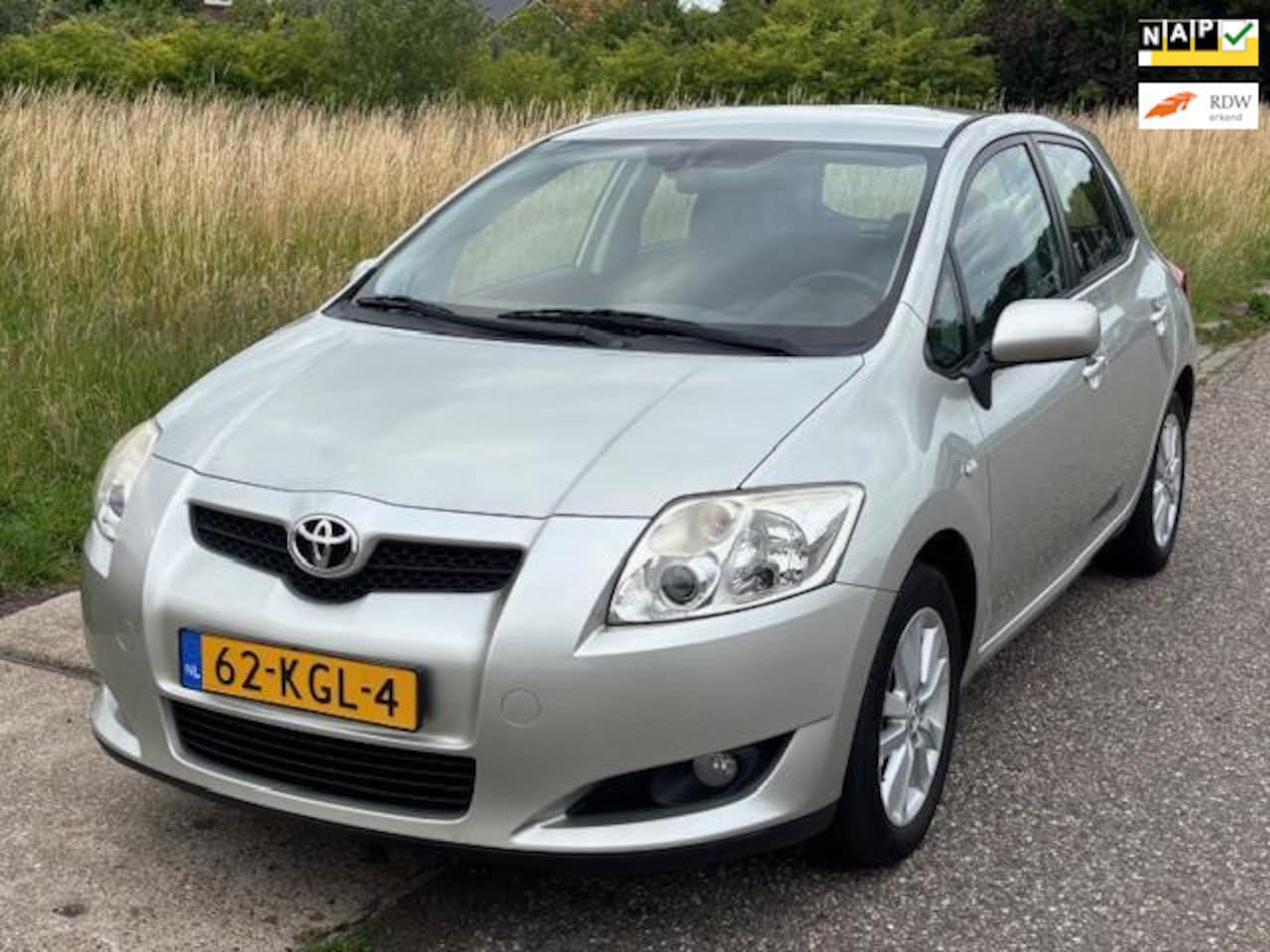 Toyota Auris - 1.6-16V Luna 5-Drs Automaat ECC Audio-CD/MP3 Navigatie Cruisecontrol LMV 16" Electric pakk - AutoWereld.nl