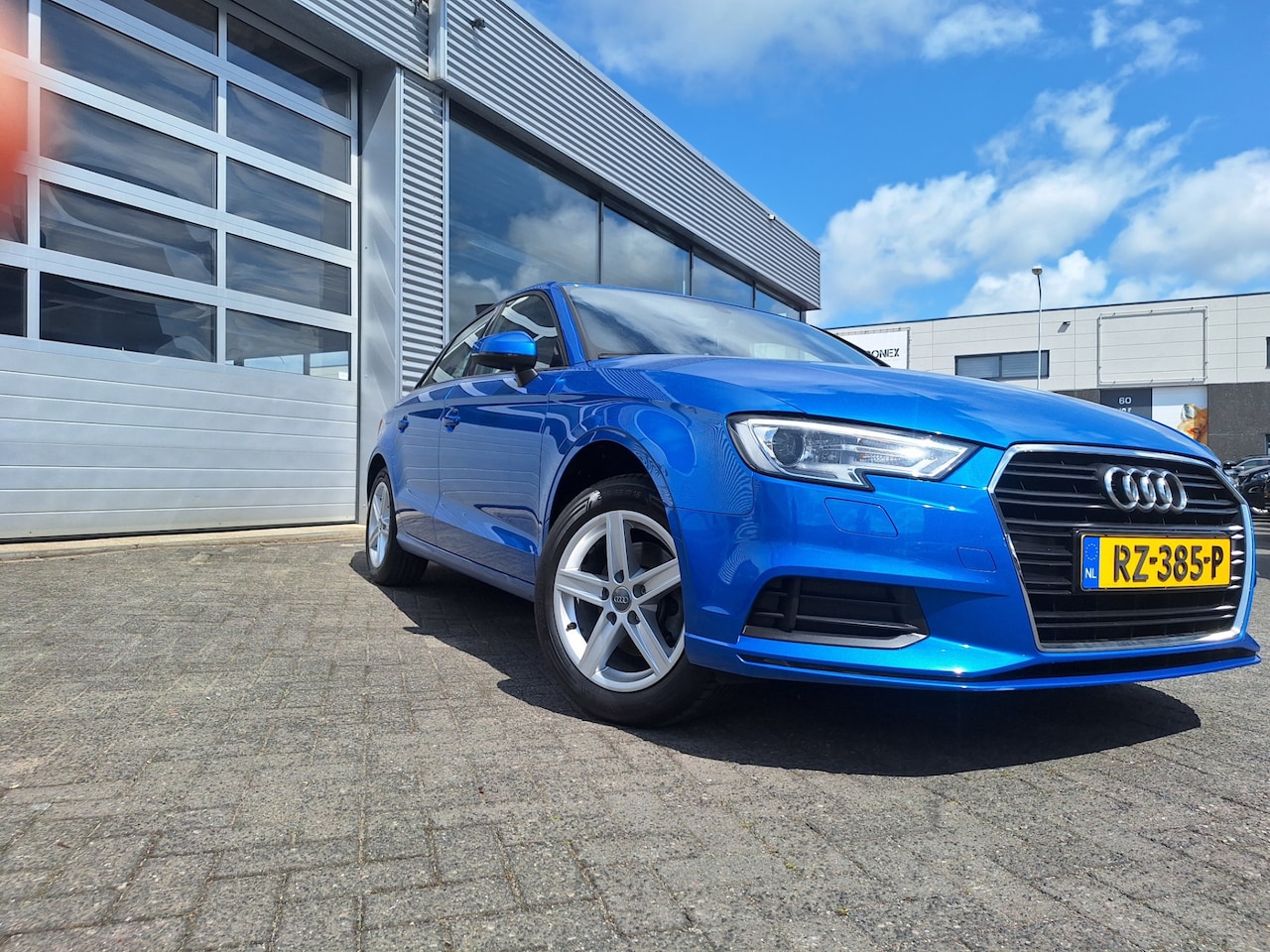 Audi A3 Limousine - 1.0 TFSI Autom /Pdc*Lm Velgen*Airco* - AutoWereld.nl