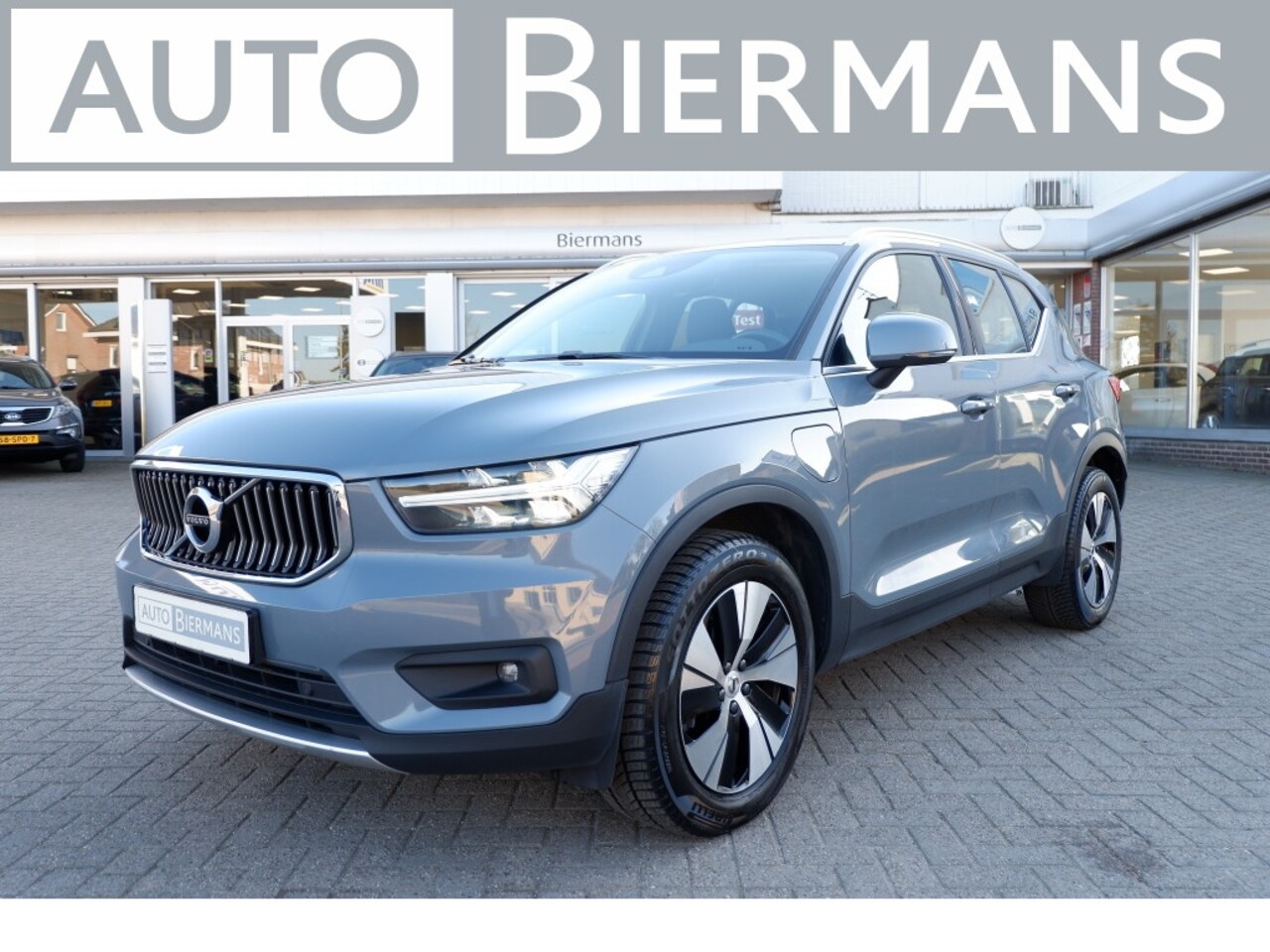 Volvo XC40 - 1.5 T5 PHEV Momentum Pro Rijklaarprijs 12MND garantie - AutoWereld.nl